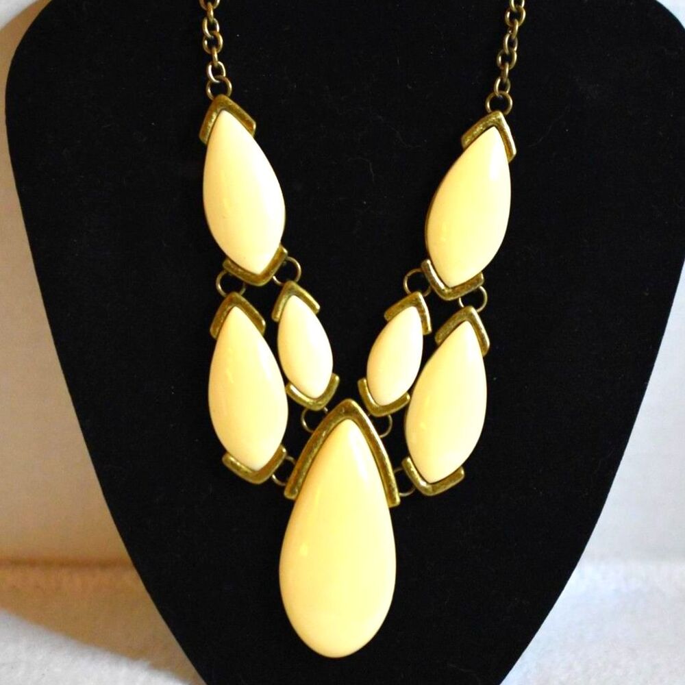 Premier Designs BLANCA Brass 18-20" Off White Acrylic Teardrop Stone Necklace